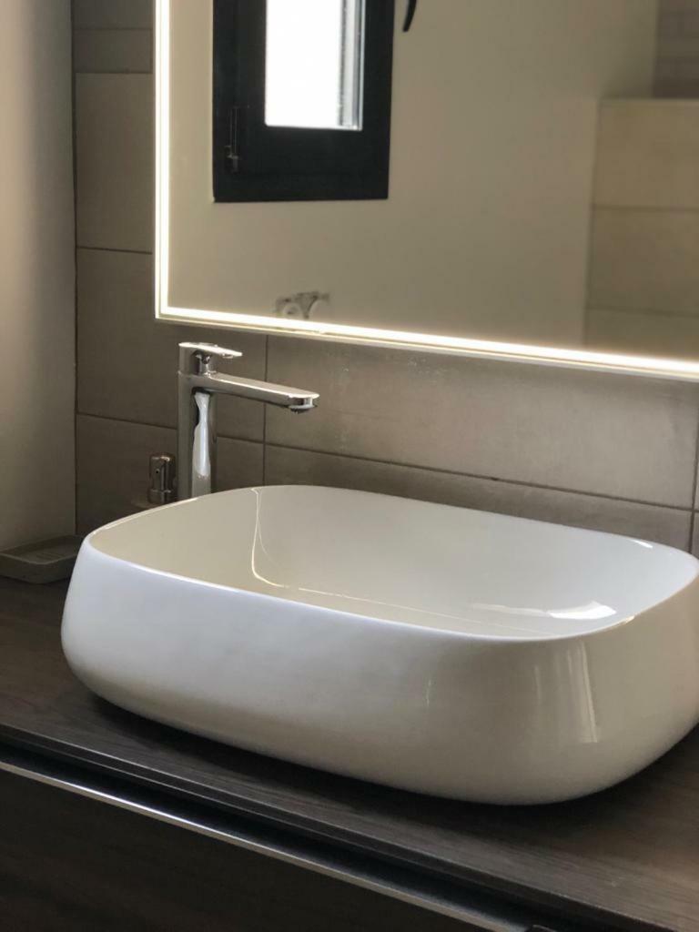 L Esprit Du Clain Chambres D Hotes Bandb De Standing Proches Du Futuroscope Golf Et Lac De St Cyr Naintre Exteriör bild