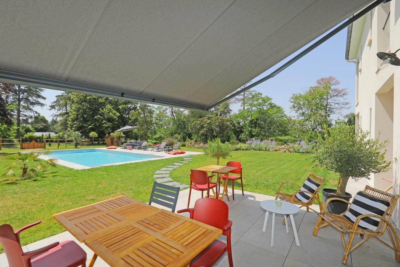 L Esprit Du Clain Chambres D Hotes Bandb De Standing Proches Du Futuroscope Golf Et Lac De St Cyr Naintre Exteriör bild